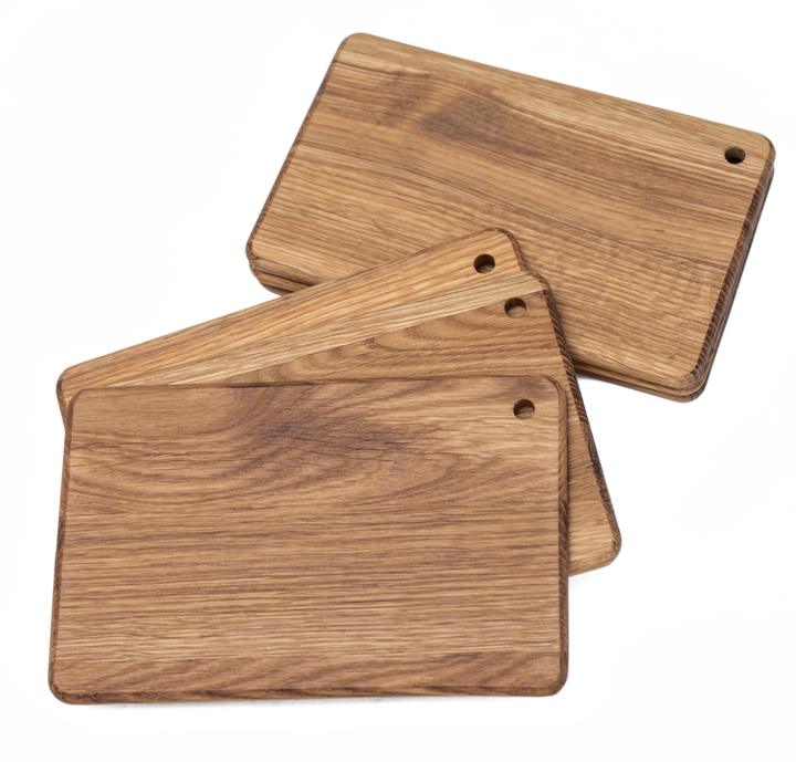 EcoFurn® Servier-/Mini-Schneidebrett aus Eiche, 6-teilig.